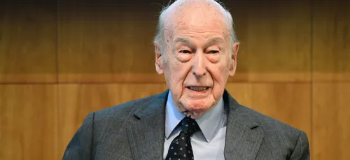 Quand Valéry Giscard d’Estaing s’est battu avec un panda au Zoo de...