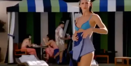 Quand Jennifer Garner rejoue avec humour la mythique scène du...