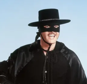 Zorro : le héros masqué sera incarné par une femme ! (Photo)