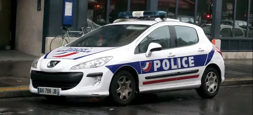 Rixe au couteau à Paris : un mort, deux autres personnes blessées