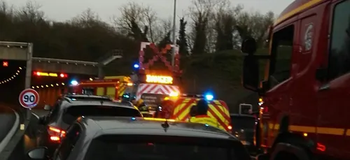 Le tunnel de La Défense fermé jusqu'à nouvel ordre après un incendie