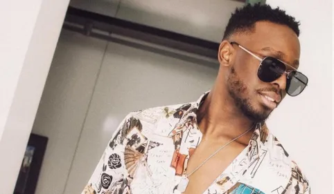 Dadju remercie ses fans pour la récompense obtenue pour sa...