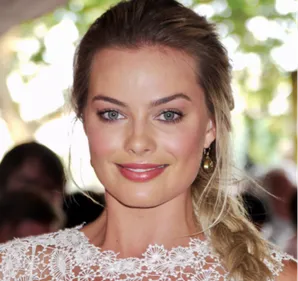 Barbie : Margot Robbie promet un film « totalement différent »