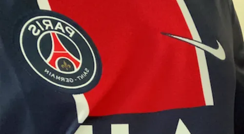 « #NoEcussonJordan » : la rumeur d’un nouvel écusson du PSG révolte...