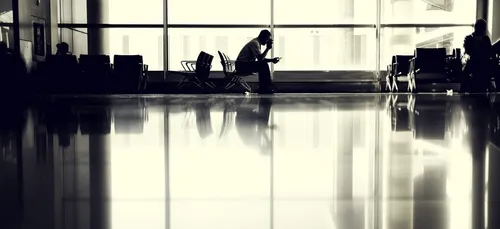 Terrifié par le coronavirus, il vivait caché dans l’aéroport de...
