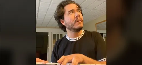 Taylor Swift : un de ses fans fait le buzz sur TikTok grâce à des...