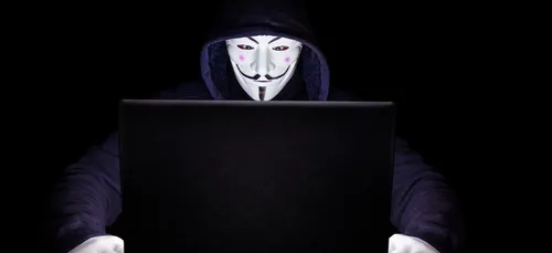 Un enfant de 11 ans se fait passer pour un hacker et réclame un...