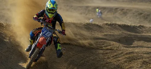 On lui vole sa motocross, il la reconnaît dans un clip de rap