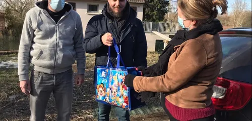 Inondations : Disneyland Paris au chevet des sinistrés en...