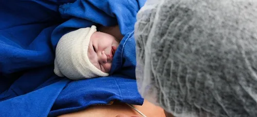 Suresnes : première naissance en France après une greffe d'utérus
