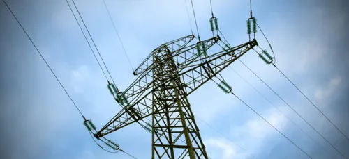 Île-de-France : 100 000 foyers privés d‘électricité à Paris et en...