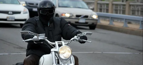 Ile-de-France : la circulation inter-files des deux-roues...