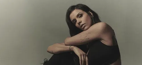 Jeune maman, Shy’m dévoile avec humour un tabou de la vie...