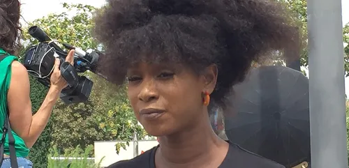 Mort d’Adama Traoré : sa sœur, Assa, condamnée en appel pour...