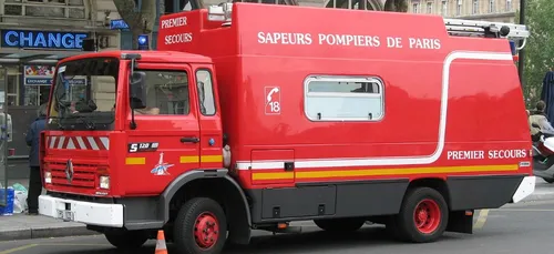 Paris : un incendie aux abords de Notre-Dame fait 4 blessés