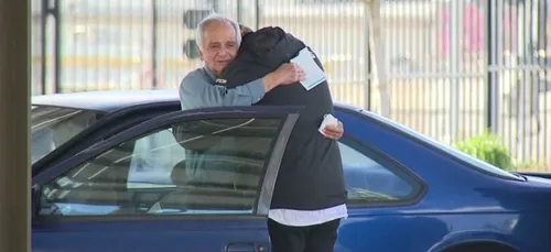 Un ancien élève récolte 22.000 euros pour aider son professeur qui...