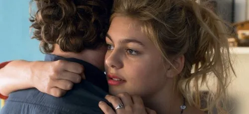 "J’ai dit que j'étais malade comme un chien" : Louane avoue avoir...