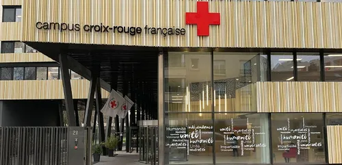 Emploi : 1 200 CDI destinés aux jeunes proposés par la Croix-Rouge