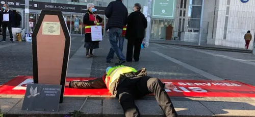 Les salariés du Printemps manifestent à Paris