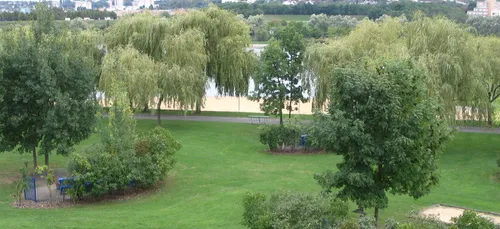 Emploi : 100 jeunes recrutés en Val-de-Marne pour l’été