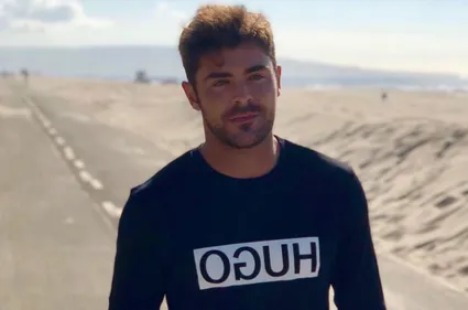 Chirurgie esthétique : Zac Efron dévoile un nouveau visage, les...