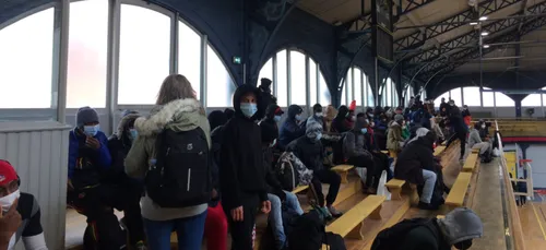 Paris : occupation en cours du gymnase Japy pour des sans-abris
