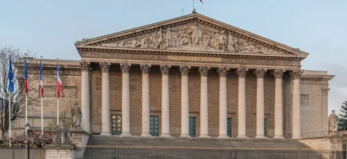 Paris : un rassemblement de policiers, demain, devant l’Assemblée...