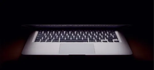 Prénommée Siri, elle interpelle Apple pour avoir un Macbook en...