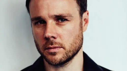 La Chronique des Bridgerton : Rupert Evans rejoint le casting de la...