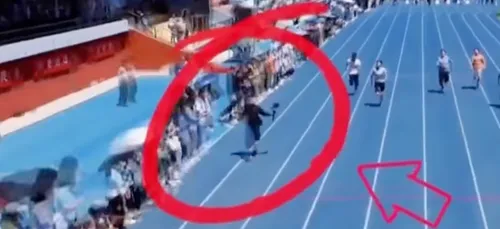 Chargé de filmer un 100 mètres, un étudiant caméraman remporte la...