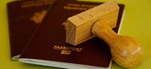 Tourisme : le "pass sanitaire" européen en vigueur aujourd’hui,...