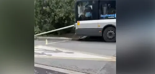 RATP : le conducteur fait un malaise et perd le contrôle de son bus
