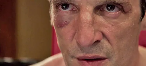 Gilets jaunes : Mathieu Kassovitz tacle Philippe Poutou, « Tu...