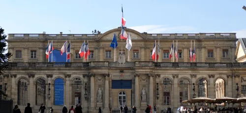 Nettoyage des rues à Bordeaux
