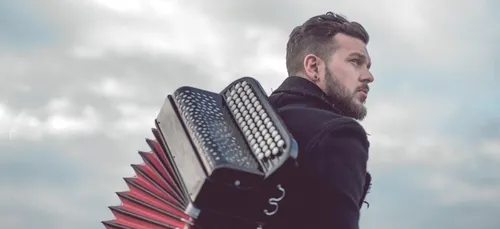 Claudio Capéo annonce un heureux événement !