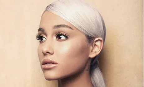 Ariana Grande fait une annonce surprenante pour l'année 2019 !