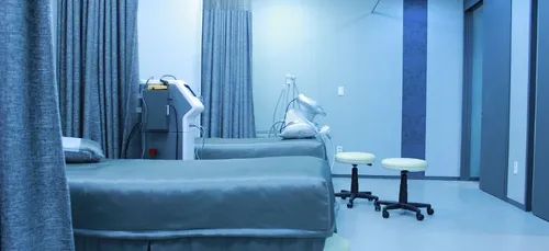 Dans le coma, il se réveille après avoir été débranché ! (photo)