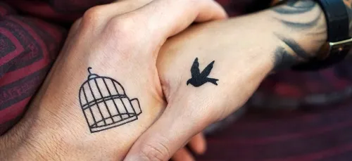 Découvrez le nouveau tatouage éphémère tendance pour 2019 ! (photo)