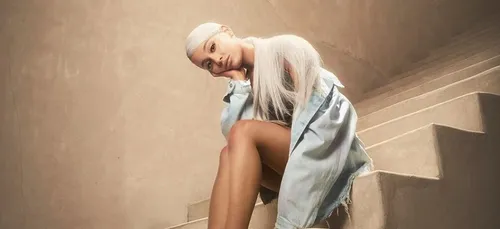 Ariana Grande : sa surprenante collaboration avec Starbucks (Photos)