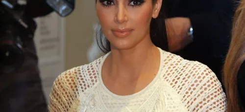 Kim Kardashian : sa technique très inconfortable pour avoir une...