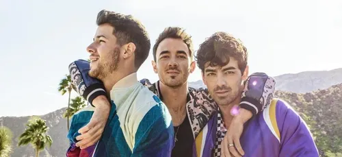 Jonas Brothers : leur retour au "Saturday Night Live" émeut les...
