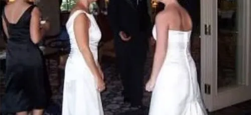 Invitée à son mariage, sa nouvelle belle-mère débarque habillée en...