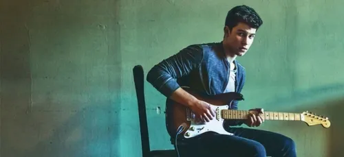 Shawn Mendes en couple avec Camila Cabello ? Le chanteur sort du...