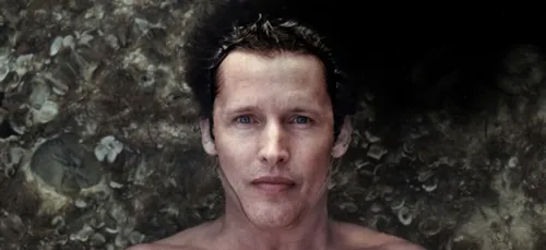 Désespéré, James Blunt recherche un donneur de rein pour son père...