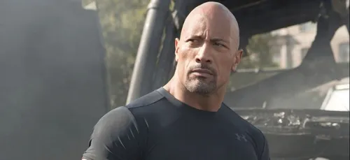« Black Adam » : Dwayne Johnson dévoile enfin la date de sortie de...