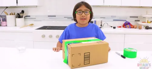 À 8 ans, il est (encore) le youtubeur le mieux payé au monde