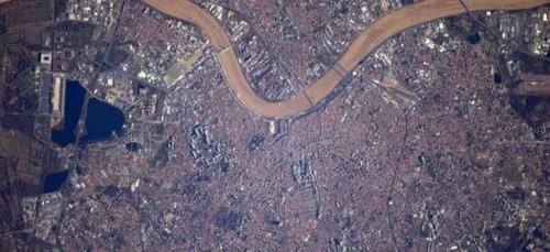 Thomas Pesquet envoie un cliché de Bordeaux