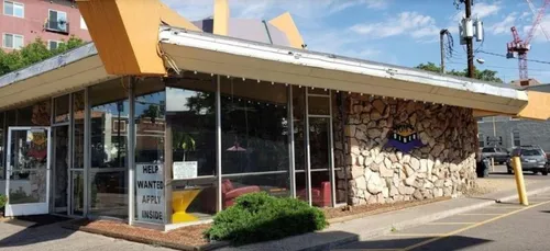 Un restaurant décide de facturer les « questions idiotes » posées...