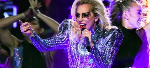 Lady Gaga enflamme le Superbowl