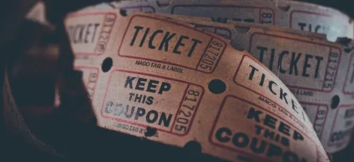 États-Unis : en plein confinement, les cinémas « drive-in » cartonnent